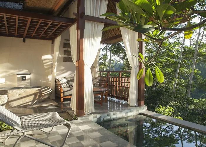 Resort Tejaprana & 5*