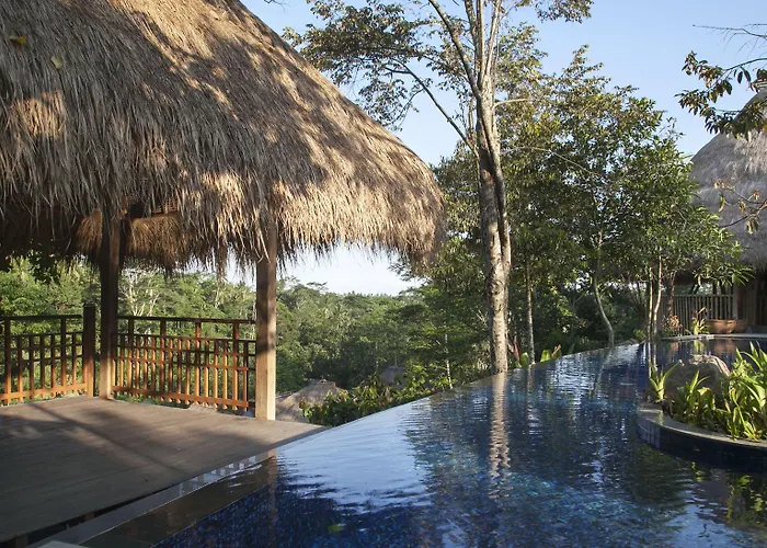 Resort Tejaprana & 5*
